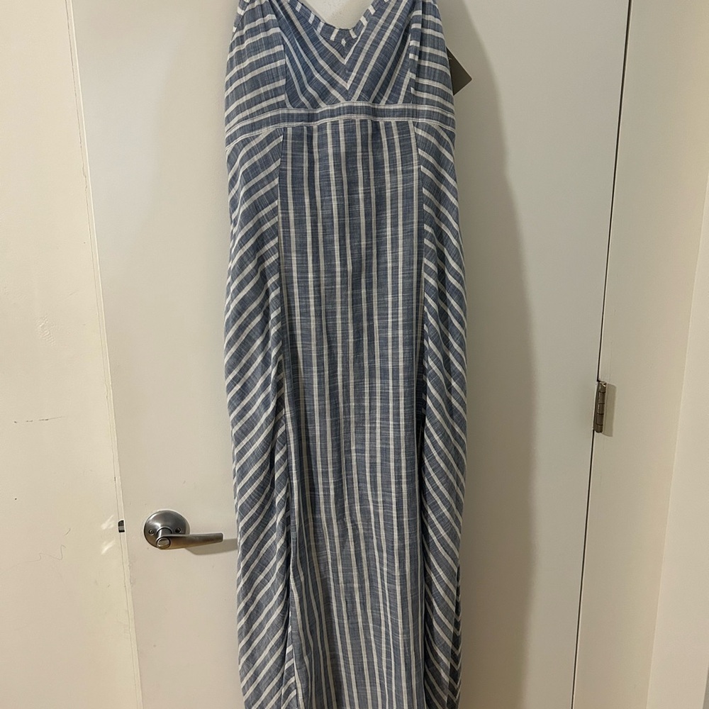 Beautiful athleta summer dress.  Never worn!